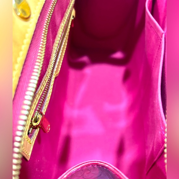 Louis Vuitton Red Vernis Leather MM Monogram Brea Bag w/LV Dust Bag - Picture 12 of 14